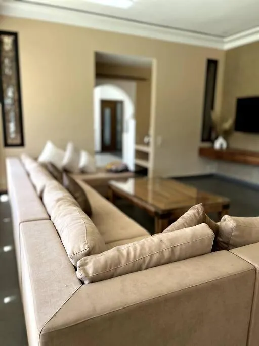 Villa 751, Villa D'Architecte, Cuisiniere, Piscine Chauffee Et Services Marrakesz