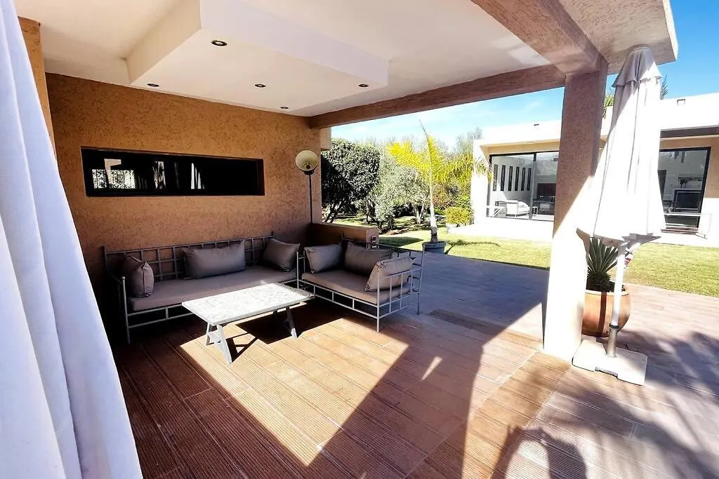 Villa 751, Villa D'Architecte, Cuisiniere, Piscine Chauffee Et Services Marrakesz Maroko
